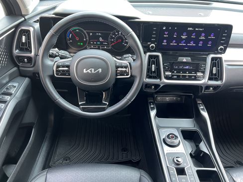 Used 2023 Kia Sorento EX AWD/4WD image 35