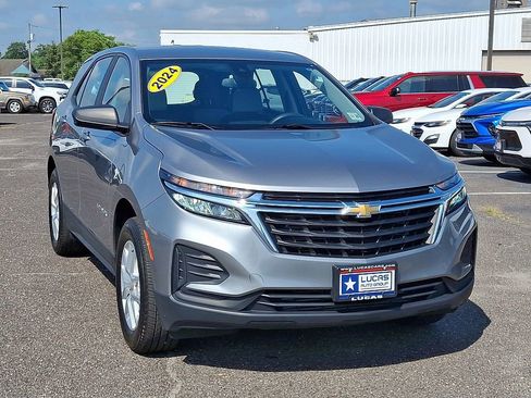 Used 2024 Chevrolet Equinox LS w/ LPO, Floor Liner Package AWD/4WD image 2