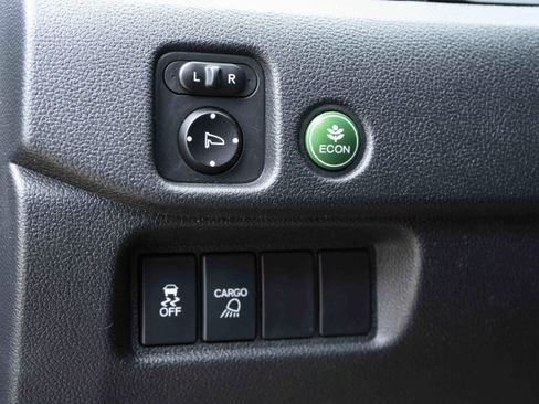 Used 2019 Honda Ridgeline Sport image 39