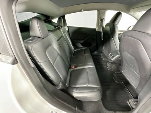 Used 2023 Tesla Model Y Long Range image 24