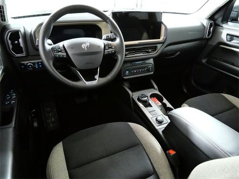 Used 2025 Ford Bronco Sport Big Bend w/ Convenience Package image 4