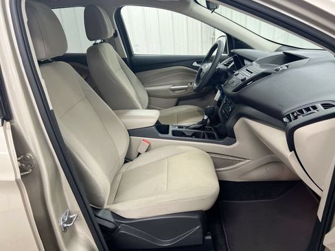 Used 2017 Ford Escape SE FWD image 21