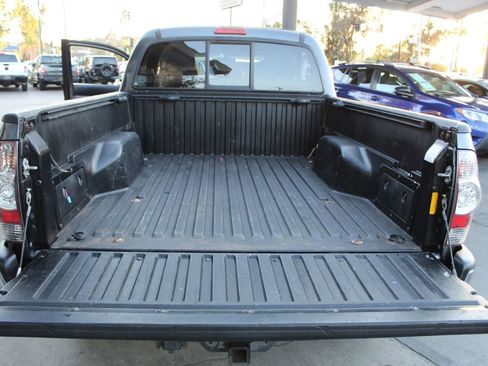 Used 2013 Toyota Tacoma PreRunner w/ SR5 Pkg RWD image 26