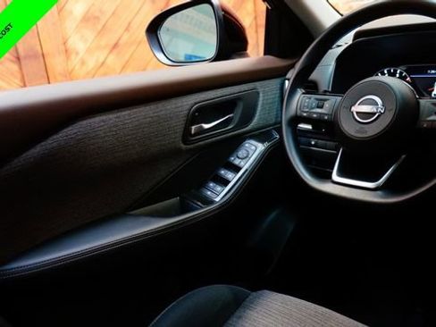 Certified 2023 Nissan Rogue SV AWD/4WD image 33
