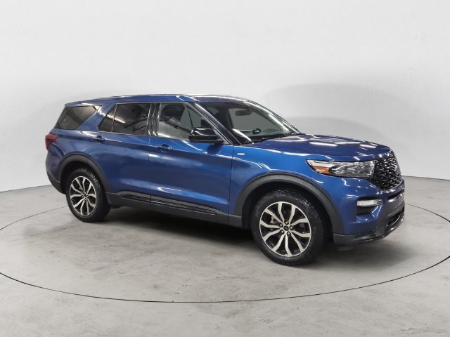Certified 2022 Ford Explorer ST-Line AWD/4WD image 3