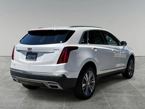 Used 2025 Cadillac XT5 Premium Luxury w/ Technology Package AWD/4WD image 10
