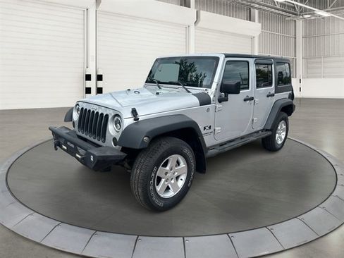 Used 2009 Jeep Wrangler Unlimited X AWD/4WD image 9