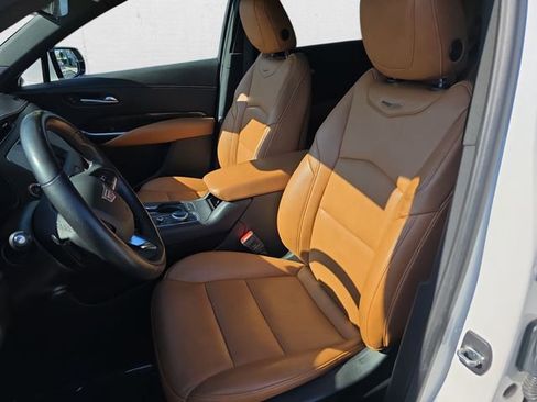 Certified 2023 Cadillac XT4 Sport AWD/4WD image 15