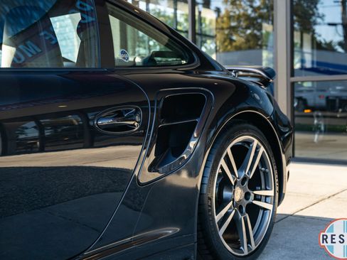 Used 2010 Porsche 911 Turbo AWD/4WD image 40