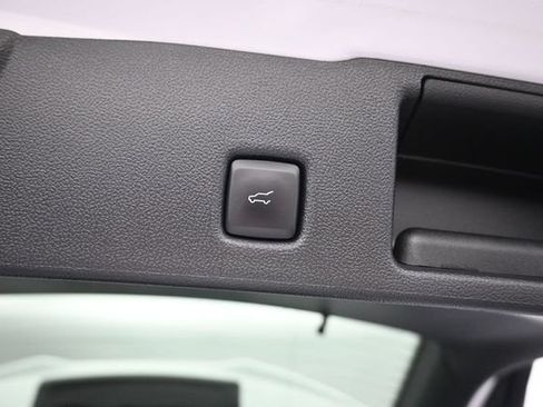 Used 2023 Ford Escape ST-Line Select AWD/4WD image 28