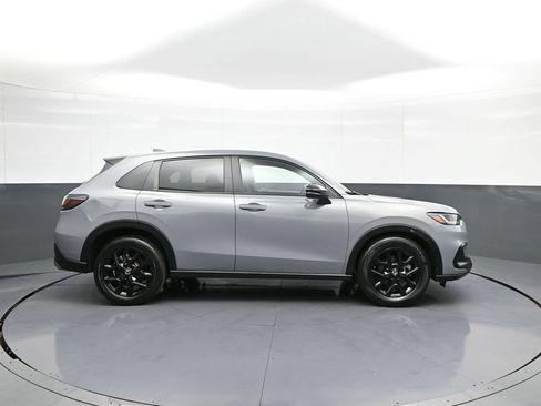 Certified 2024 Honda HR-V Sport image 5
