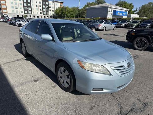 Used 2009 Toyota Camry LE image 4