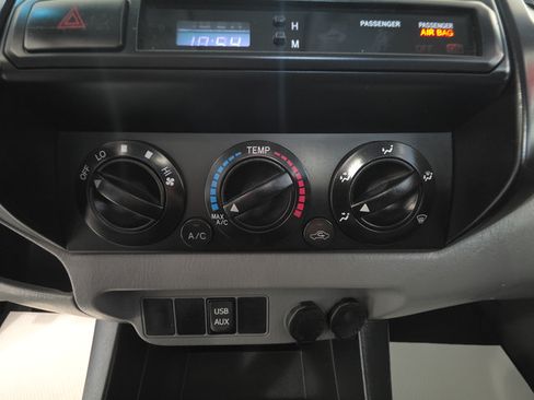 Used 2013 Toyota Tacoma 4x4 Regular Cab image 17