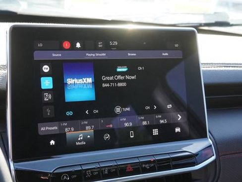 Used 2023 Jeep Compass Trailhawk image 23