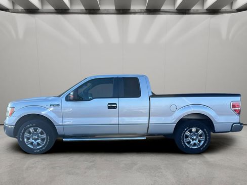 Used 2012 Ford F150 XLT w/ XLT Chrome Pkg image 2