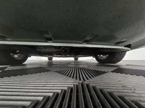 Used 2003 Chrysler Sebring Limited image 74