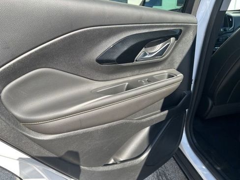 Used 2022 GMC Terrain AT4 w/ Infotainment Package II image 56