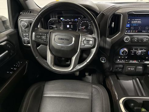 Used 2021 GMC Sierra 2500 Denali w/ Denali Ultimate Package AWD/4WD image 11