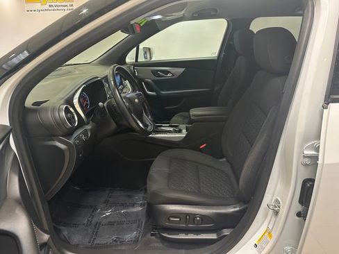 Used 2020 Chevrolet Blazer LT FWD image 5