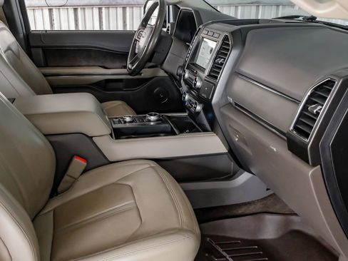 Used 2018 Ford Expedition Limited AWD/4WD image 12