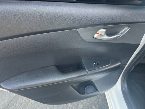 Used 2020 Kia Forte LXS image 20