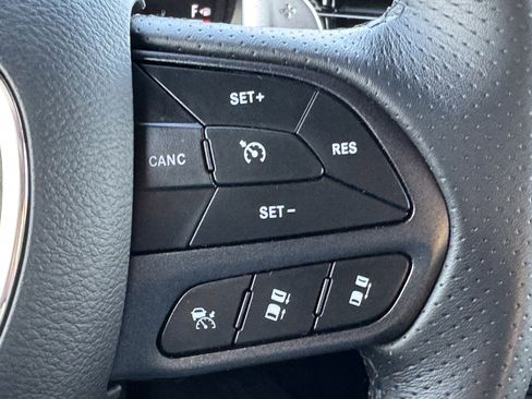 Certified 2025 Dodge Durango GT image 16