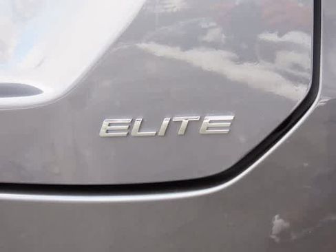Certified 2025 Honda Pilot Elite image 8