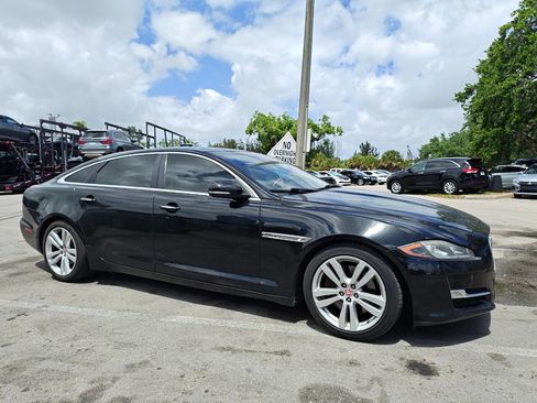 Used 2016 Jaguar XJ L Portfolio RWD image 13