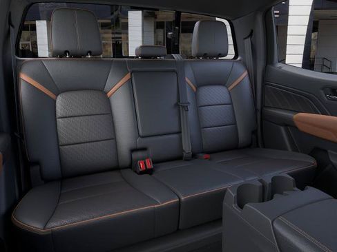 New 2026 GMC Canyon AT4 w/ AT4 Premium Package AWD/4WD image 17
