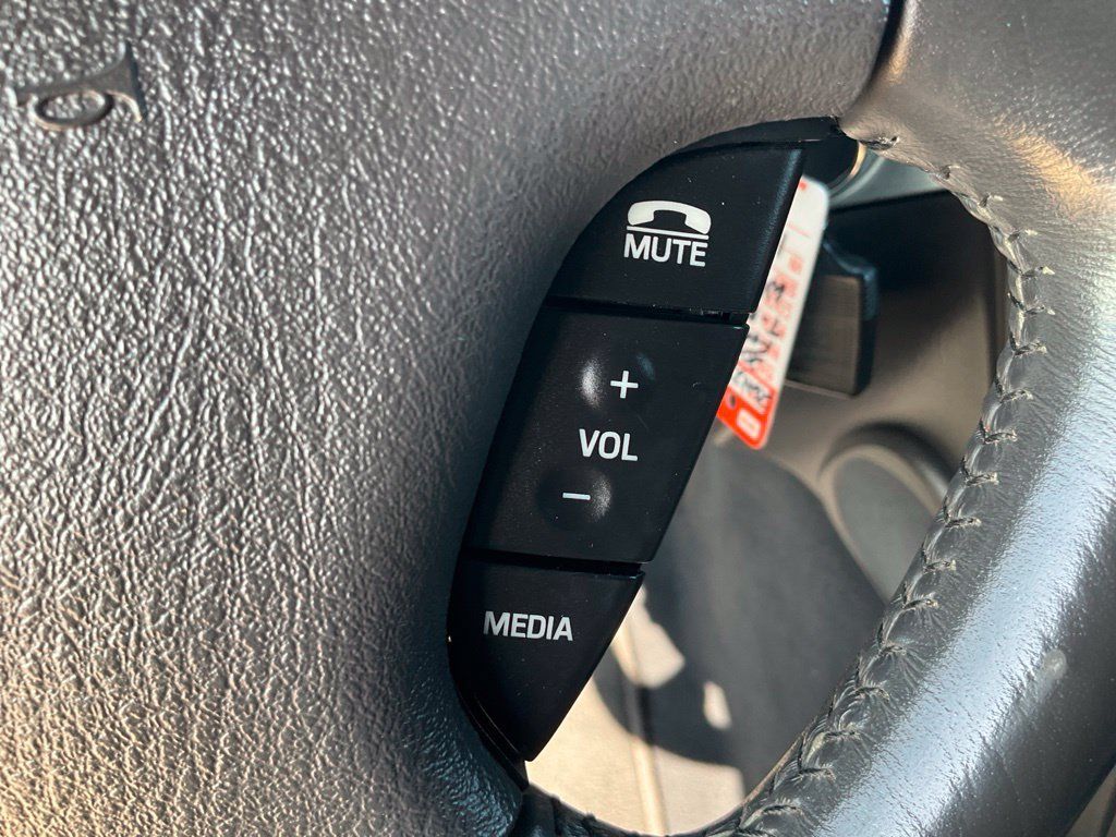 Used 2002 Ford Thunderbird RWD image 11