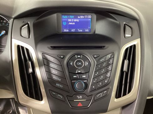 Used 2012 Ford Focus SEL FWD image 26