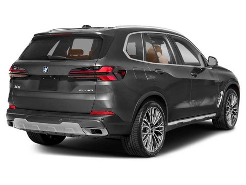 Used 2024 BMW X5 xDrive40i AWD/4WD image 2