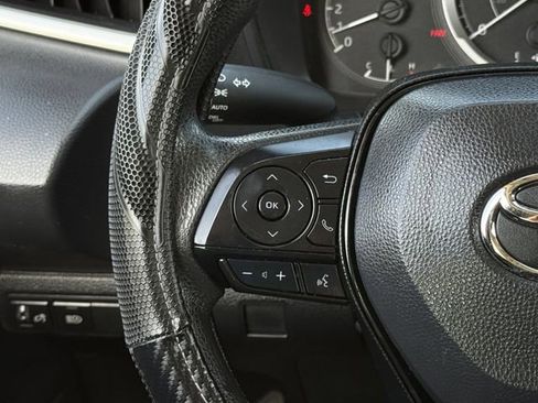 Certified 2022 Toyota Corolla LE image 14