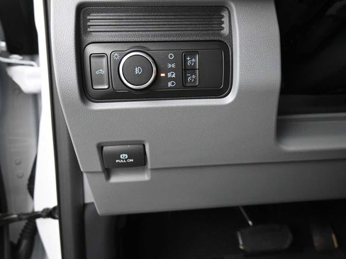 Used 2025 Ford F250 XLT image 28