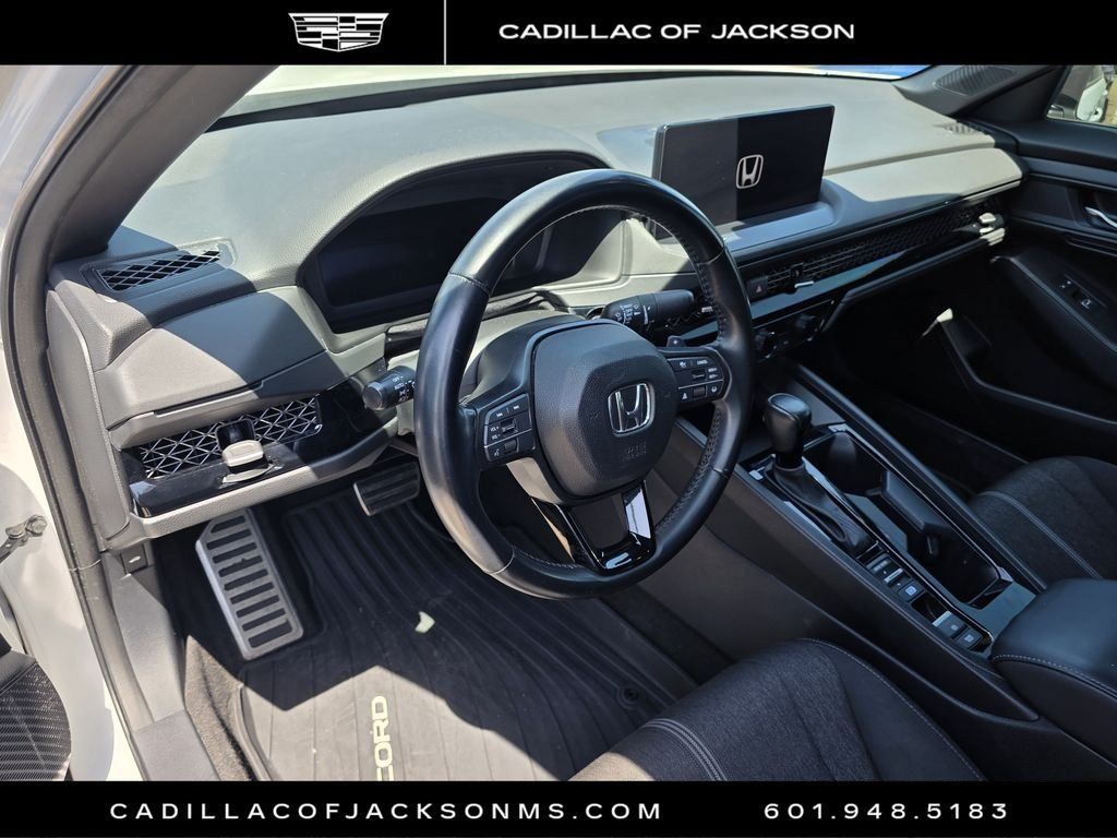 Used 2023 Honda Accord Sport image 3