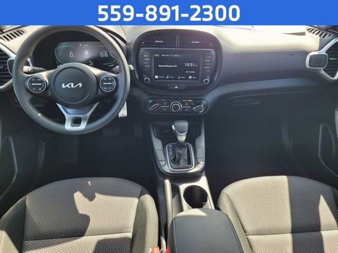 Used 2025 Kia Soul LX image 9