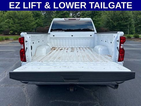 Used 2024 Chevrolet Silverado 3500 LT AWD/4WD image 8