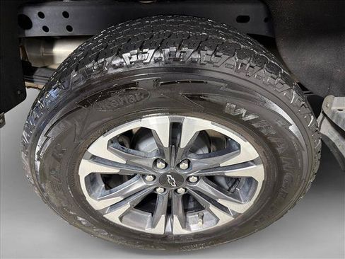Used 2022 Chevrolet Colorado Z71 RWD image 17