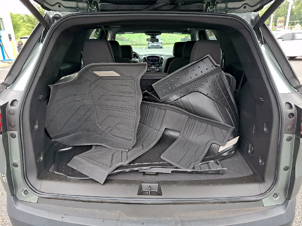 Used 2023 Chevrolet Traverse LT w/ LPO, Floor Liner Package AWD/4WD image 31