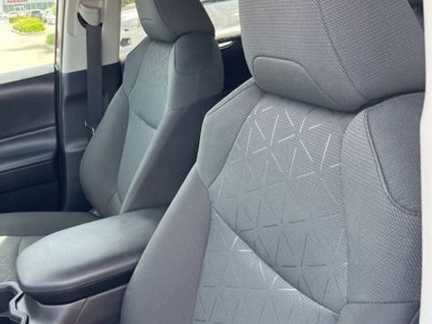 Used 2024 Toyota RAV4 XLE w/ Convenience Package image 11