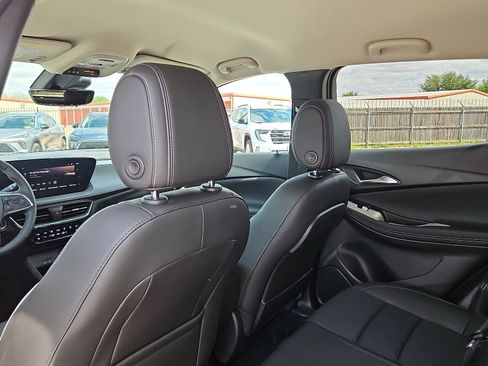 New 2026 Buick Encore GX Avenir w/ Avenir Technology Package image 9