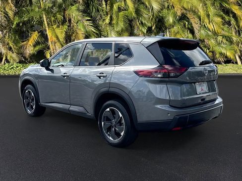 Used 2024 Nissan Rogue SV FWD image 7