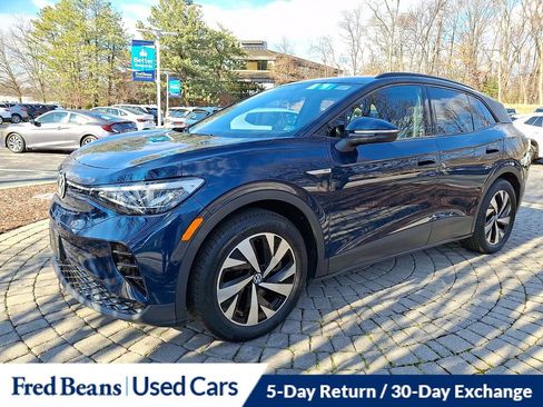 Certified 2023 Volkswagen ID.4 Pro image 3