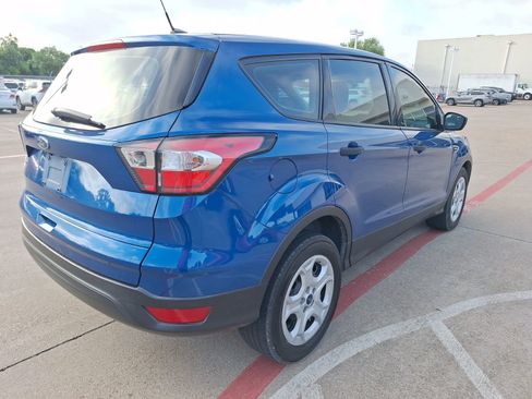 Used 2018 Ford Escape S image 6