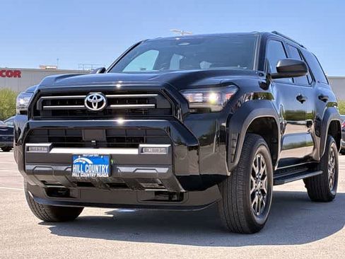 Used 2025 Toyota 4Runner SR5 image 11