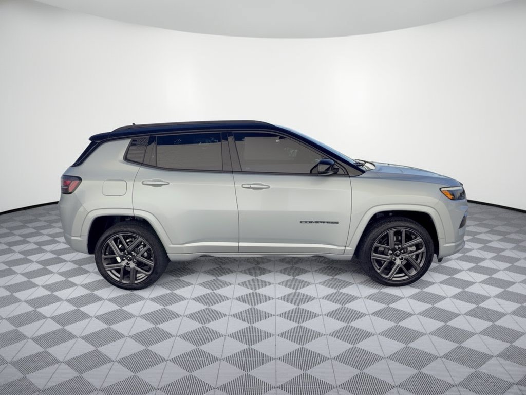 Used 2025 Jeep Compass Limited w/ High Altitude Package AWD/4WD image 8