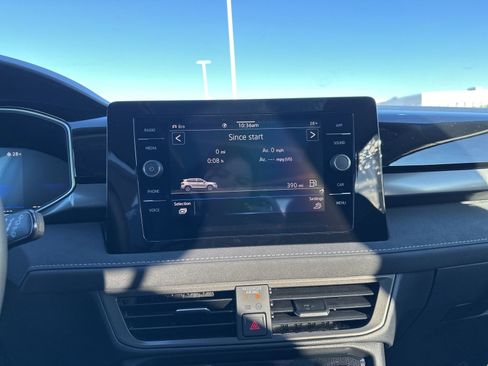 New 2026 Volkswagen Taos SE AWD/4WD image 42