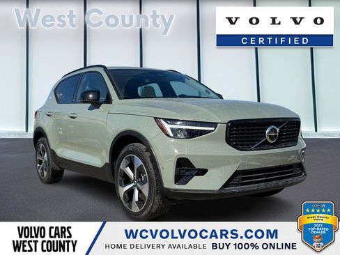 Certified 2023 Volvo XC40 B5 Plus w/ Driver Assist Package image 1