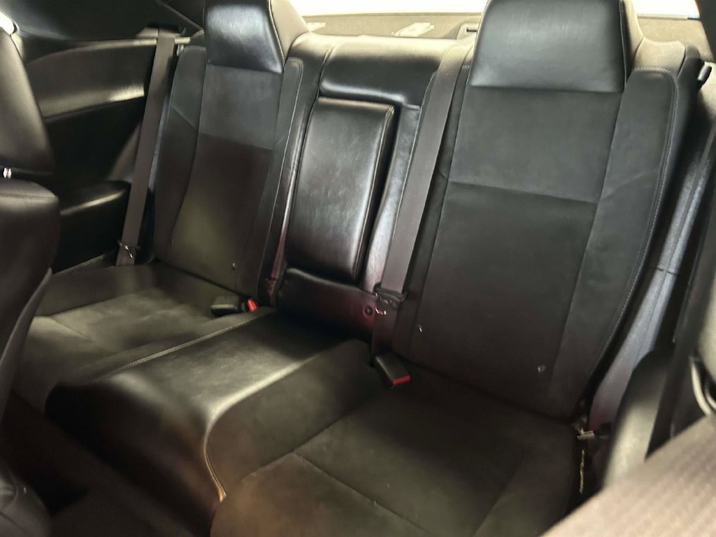 Used 2022 Dodge Challenger GT w/ Plus Package RWD image 5