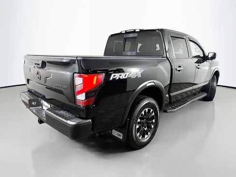 Used 2021 Nissan Titan PRO-4X w/ Pro-4x Convenience Package image 7
